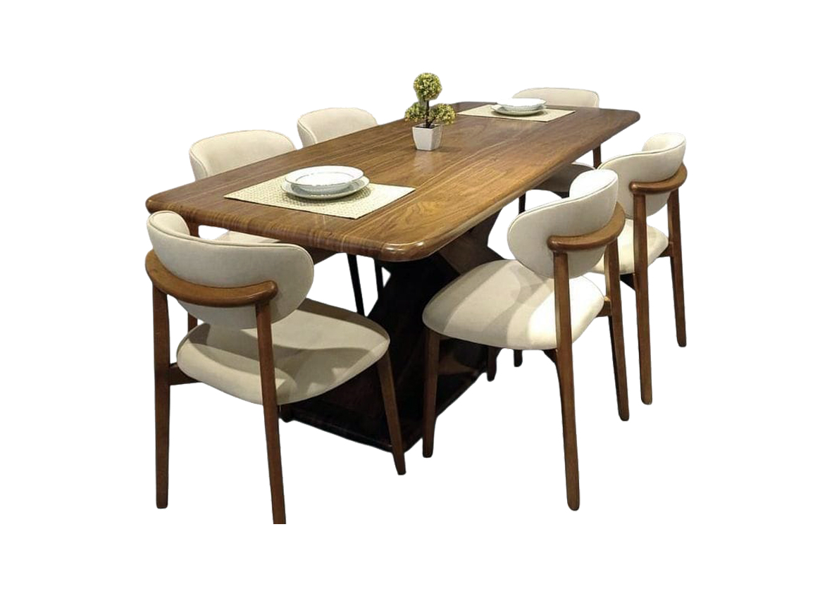 Clear Mahogany Dining Table | Timeless Elegance